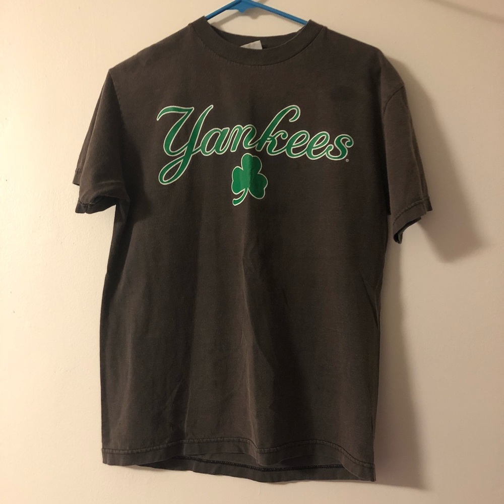 2007 Yankees St. Patrick’s Day Tee Men’s Large